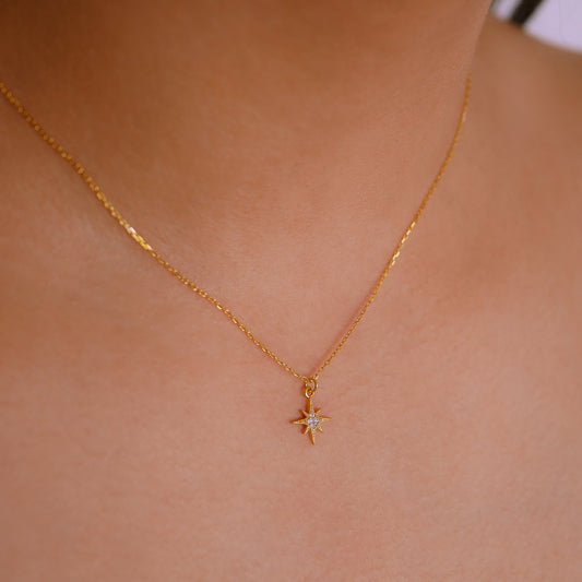 Stella Necklace Gold